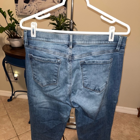 Ann Taylor LOFT Modern Skinny Ankle Jeans - 8 - Picture 4 of 8